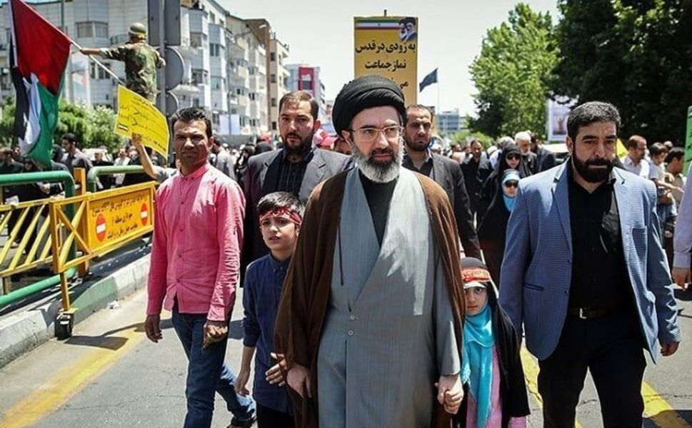 Mücteba Hamaney, gemileri yaktı: Saldıracağız!