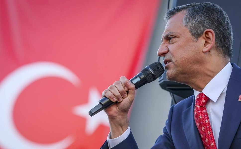 Özgür Özel: Sıcak salonlarda gevşek gevşek konuşuyorsun!