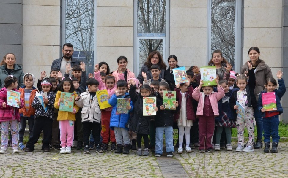Diyarbakır’da 130 çocuk kütüphaneyle buluştu