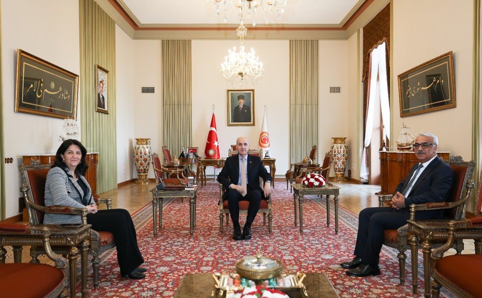 Numan Kurtulmuş, İmralı Heyeti’ni kabul etti