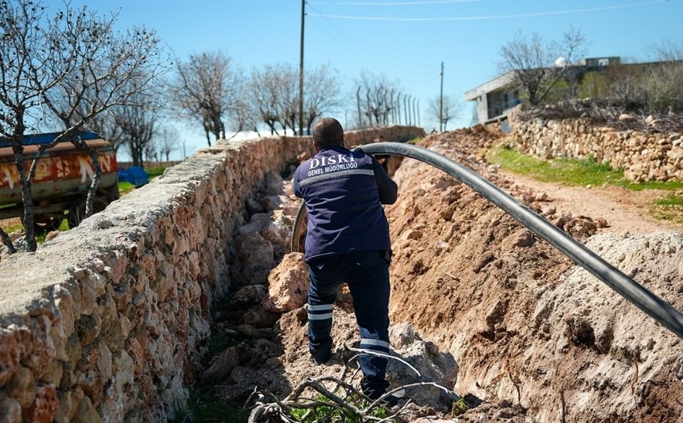 Diyarbakır'ın ilçesinde vatandaşlar suya kavuşmanın sevincini yaşadılar