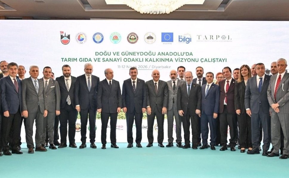 Diyarbakır'da kritik toplantı: Doğu ve Güneydoğu Anadolu'nun kalkınması için yol haritası çizildi