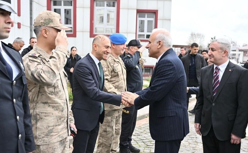 Diyarbakır Valisi Zorluoğlu Lice'de kritik toplantıya katıldı