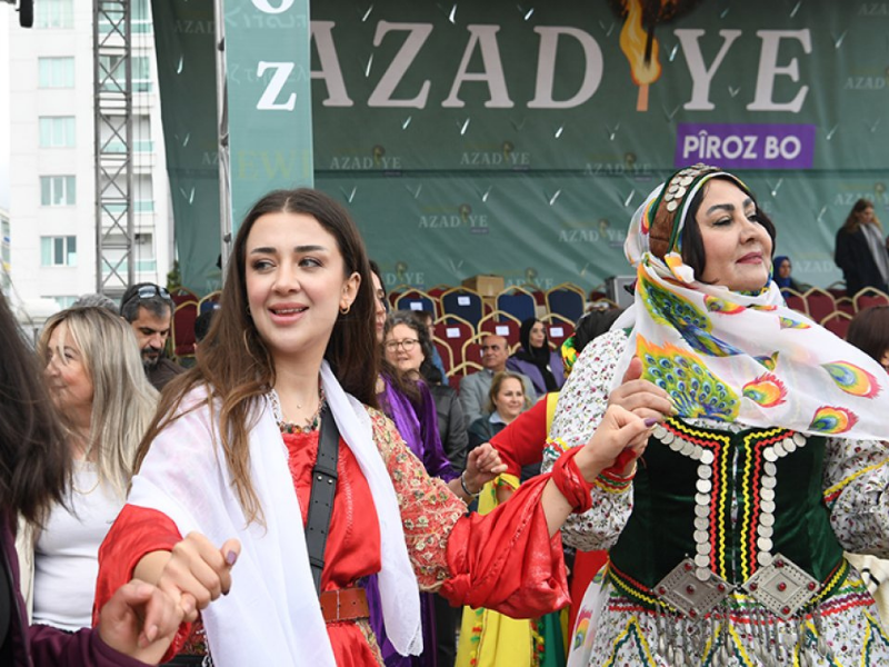 Silvan'dan Newroz Için Diyarbakır’a Geldi