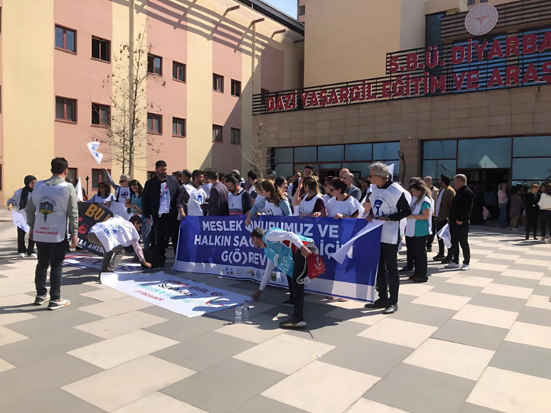 Yoğun Iş Yükü Ve Çalışma Koşullarına Tepki