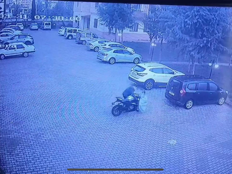 Çalıntı Motosikletle Yeni Hırsızlık Girişimi