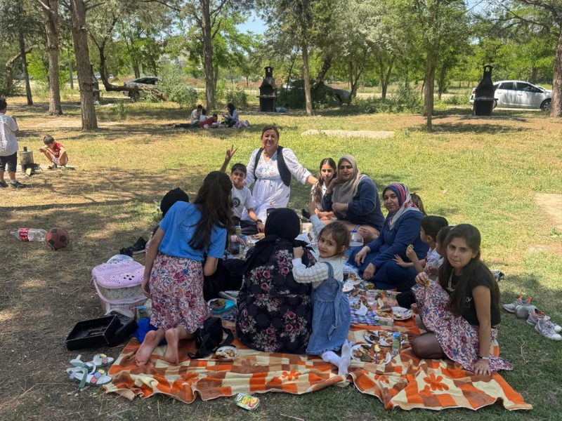 Yüzlerce Kadın Anneler Günü’nde Bir Araya Geldi2