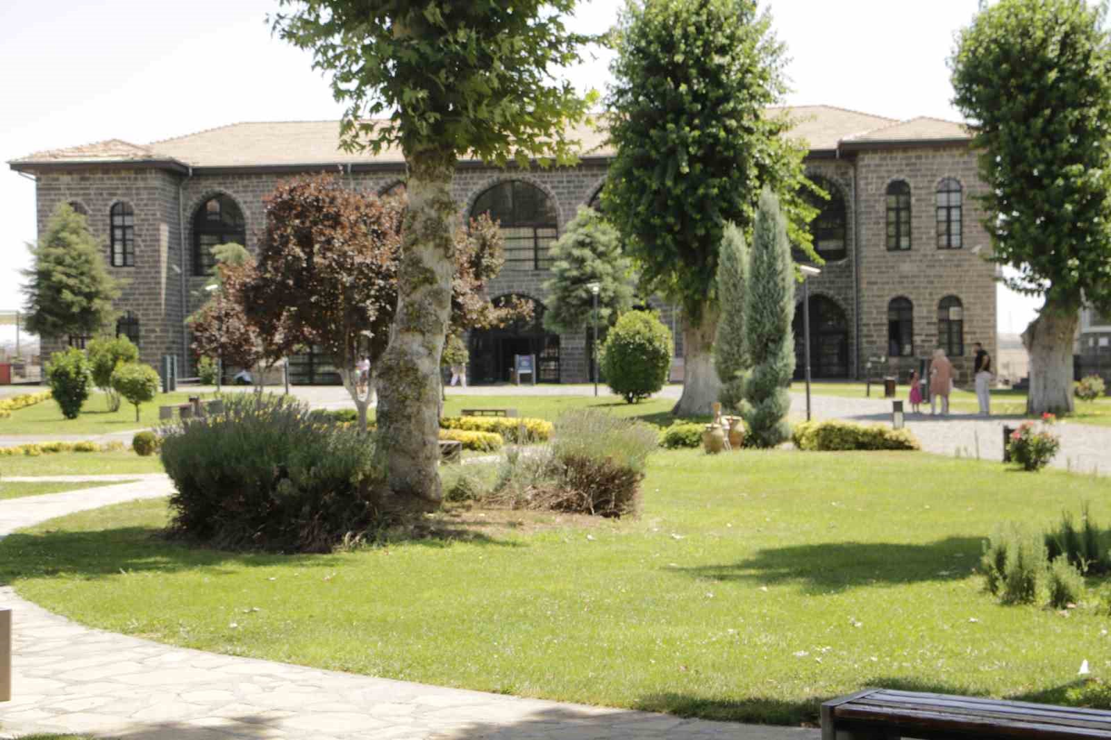 Sıcaklar Diyarbakır Müzesi ziyaretlerini vurdu 1