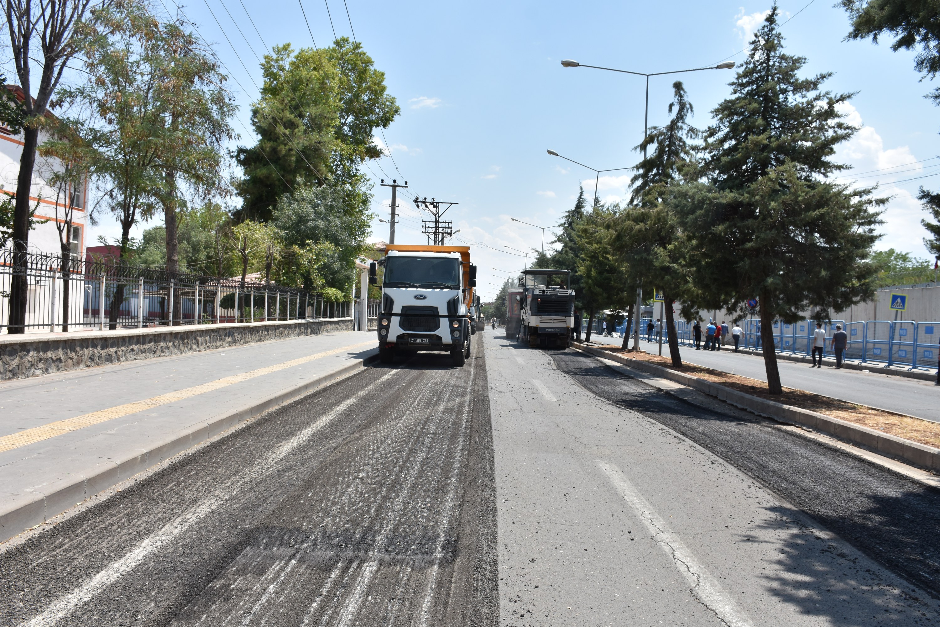 Diyarbakır Yenişehir’de 13 cadde yenileniyor 4