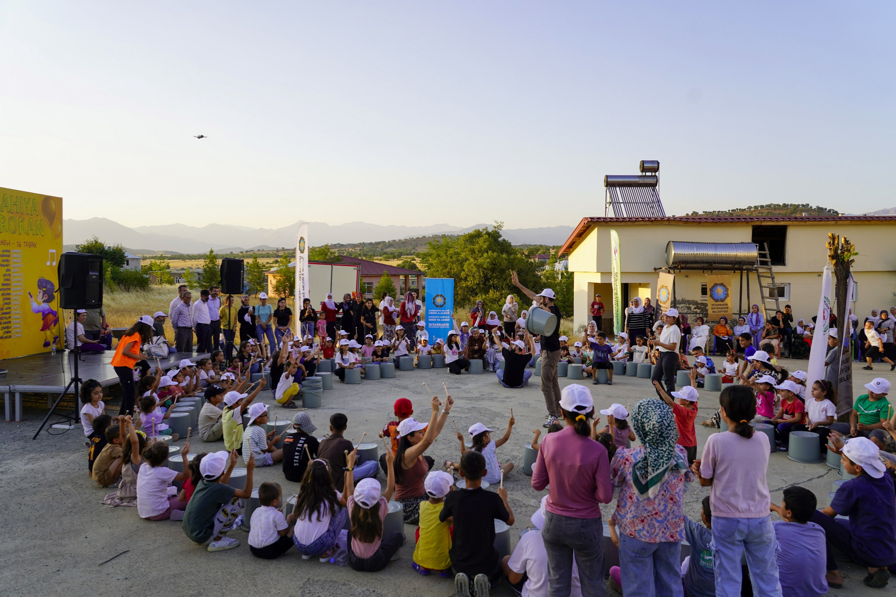 Kulp’ta çocuk köy şenlikleri başladı 2