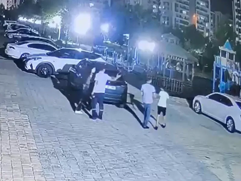 Diyarbakirda Bir Baba 3 Yasindaki Cocugun Yanina Ates Acti 1