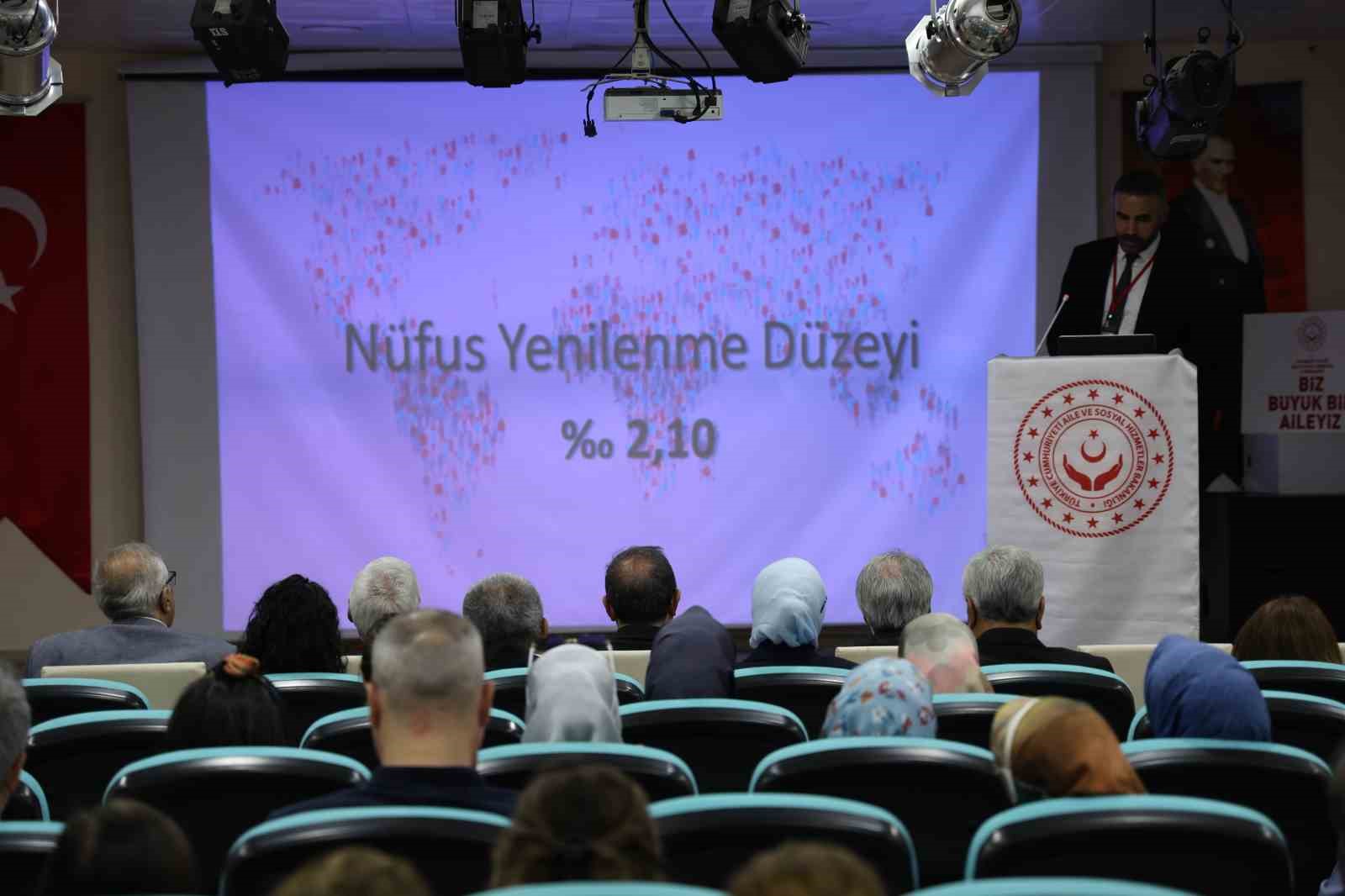 Diyarbakır’da yaşlıların yaşam kalitesi masaya yatırıldı 1-1