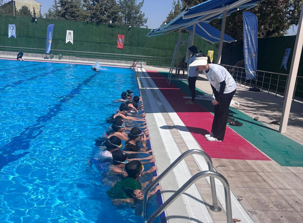 Diyarbakır’da çocuklar için yüzme ve eğlence dolu gün-1