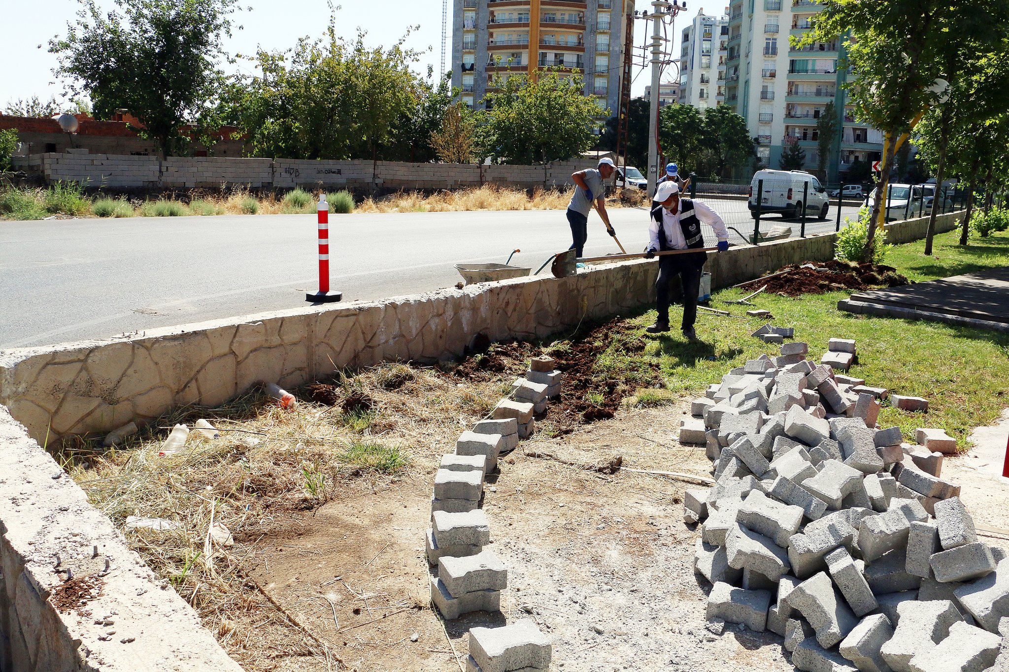 Diyarbakır’daki tehlikeli yol düzenleniyor-1