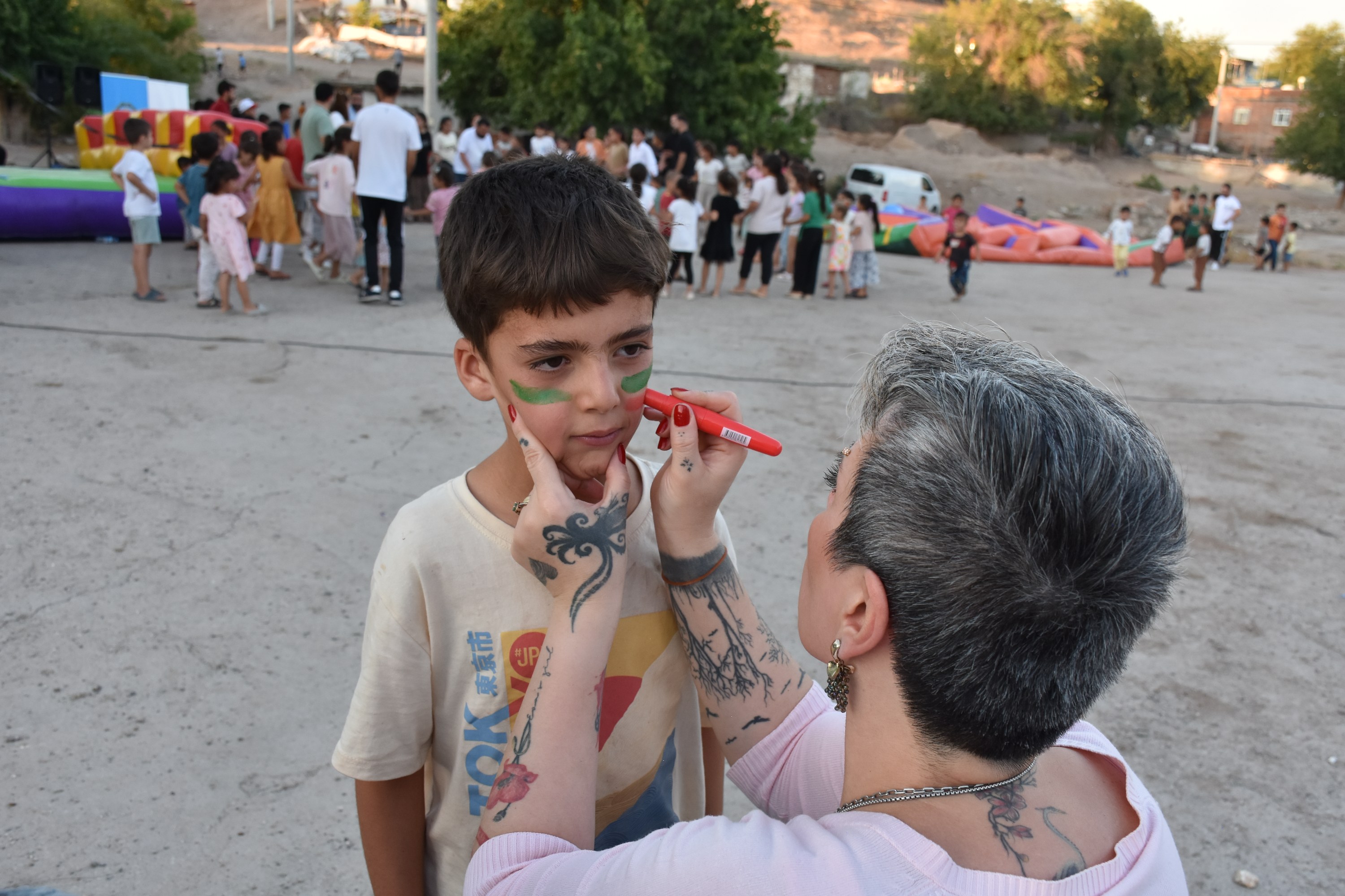 Diyarbakır’da çocuklar şenlikte doyasıya eğlendi 2