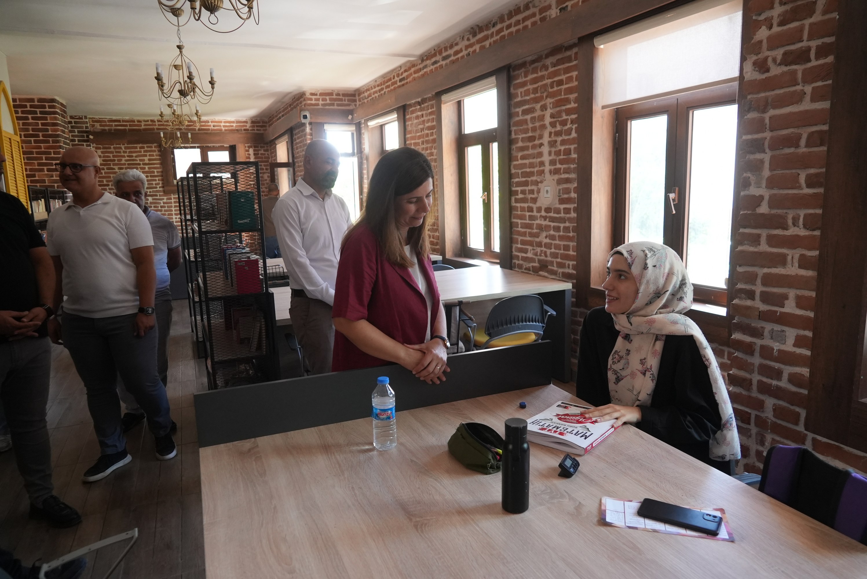 Eşbaşkan Bucak, etüt merkezleri ve kütüphaneleri inceledi-3