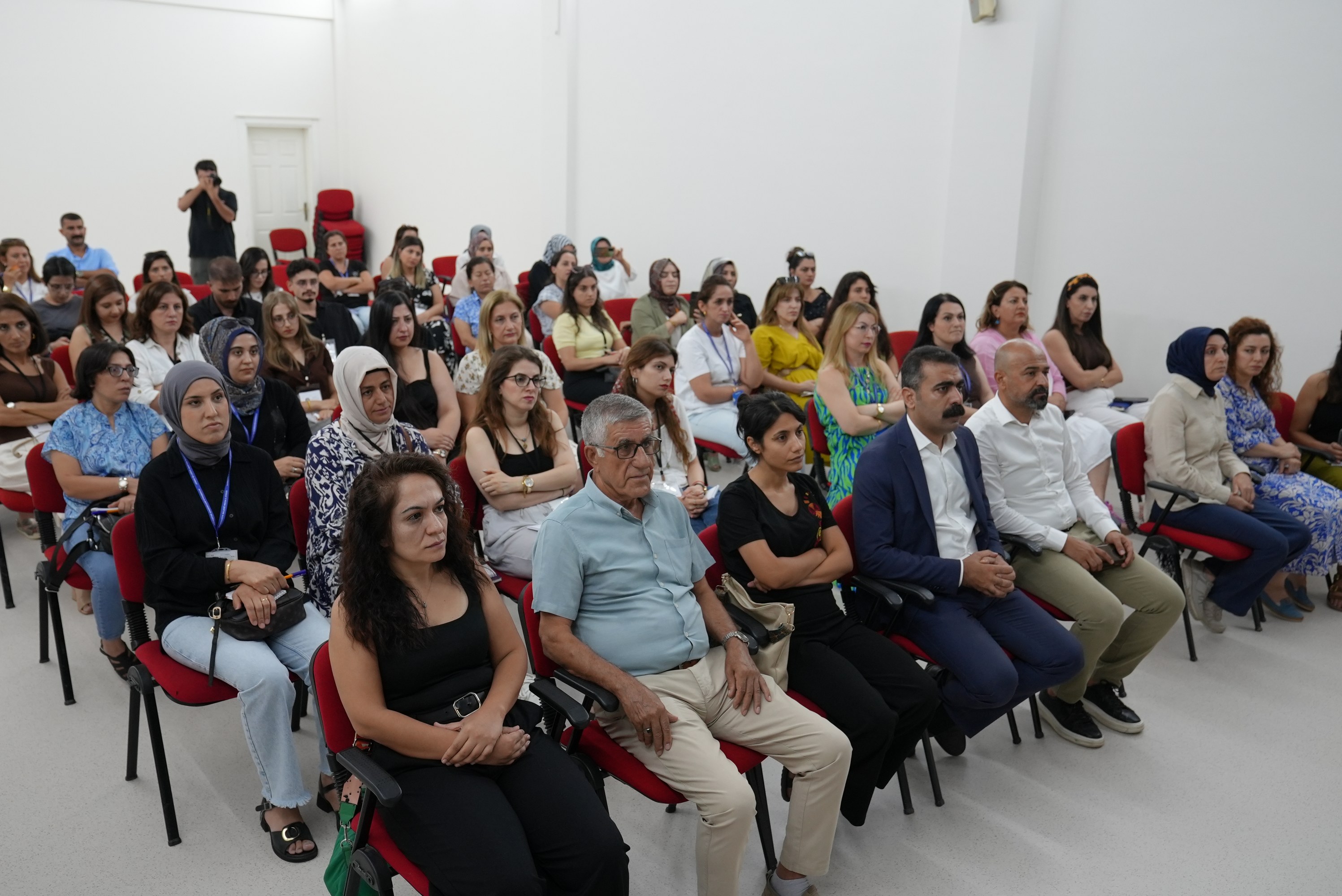 Eşbaşkan Hatun: Belediye hizmetlerinde çok dillilik mümkün 2