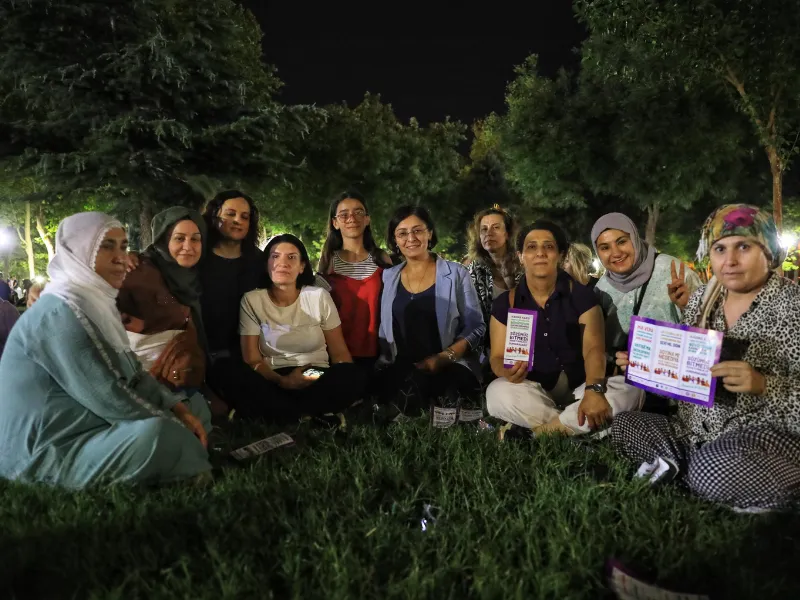 Diyarbakır’da kadına şiddete karşı bilgilendirme etkinliği 2