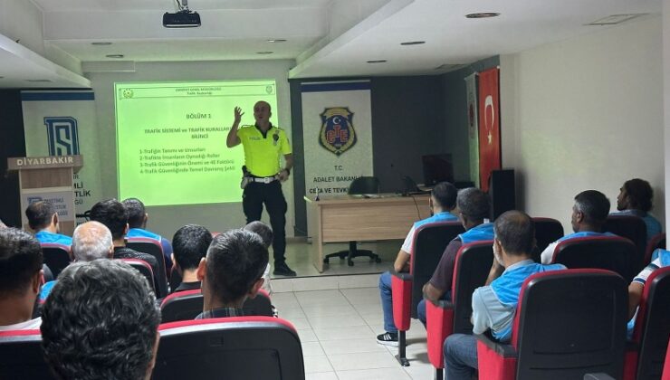 Diyarbakır’da yükümlülere trafik eğitimi-1