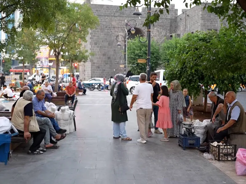 Diyarbakır’da seçim nabzı: Halk kime oy vermek istiyor? 1