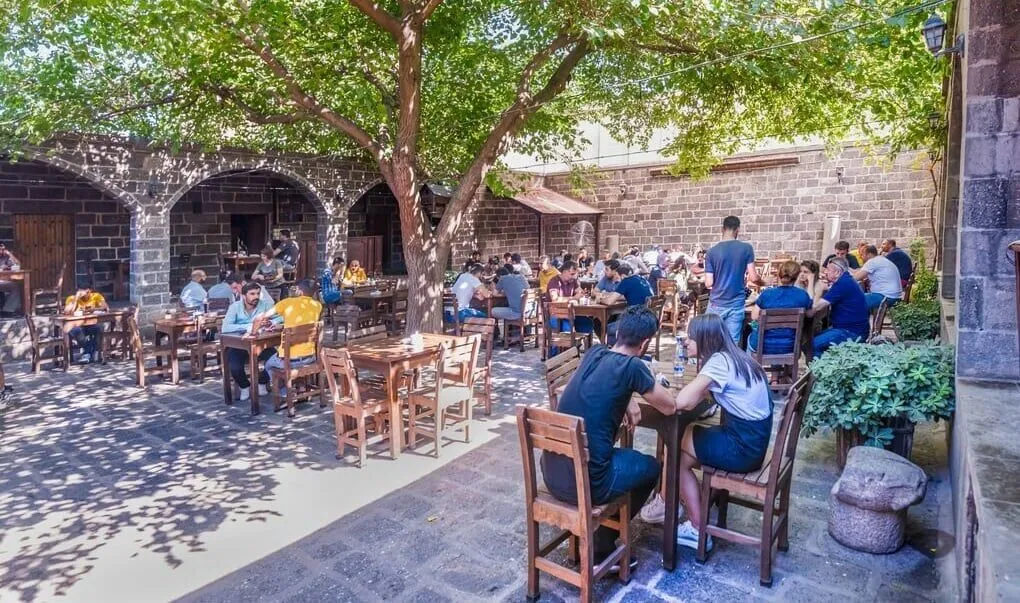 Diyarbakır'daki Sülüklü Han’ın adı ve hikâyesi-4