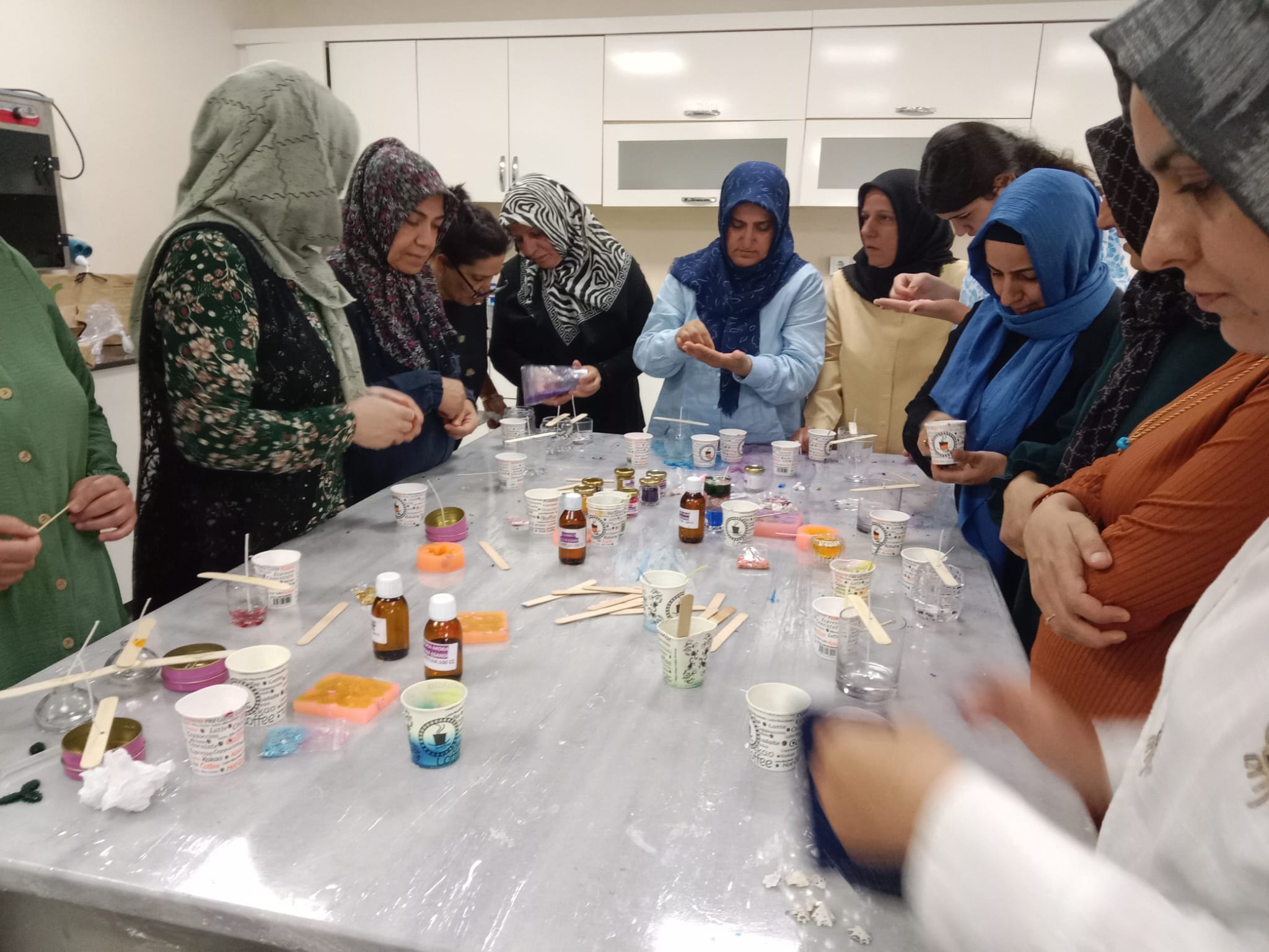 Diyarbakır’da kadınlar mum atölyesinde buluştu 1