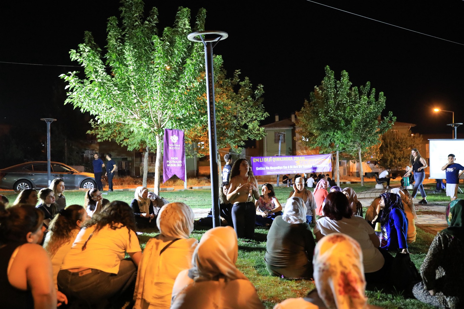 Diyarbakır’da kadınlar şiddete karşı bir araya geldi-1