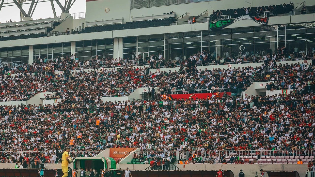 Amedspor Taraftarları Süper Lig Hayalini Konuşuyor