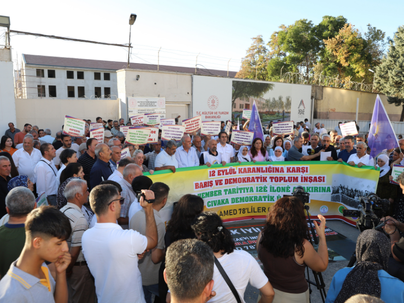 Darbenin 45. Yılında Diyarbakır’da Anma