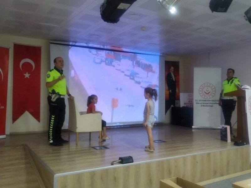 Diyarbakır’da Trafik Polisleri