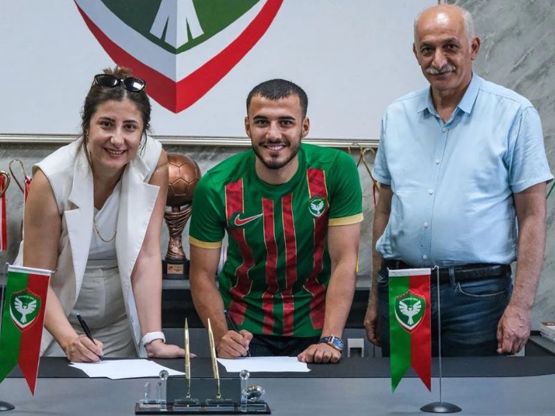 Taraftar Tepkisi Transferi Gölgeledi