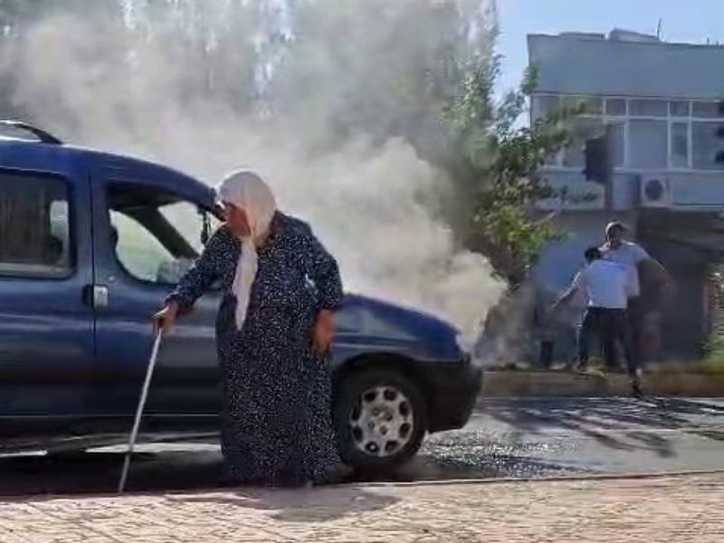 Yaşlı Kadın Son Anda Kurtuldu