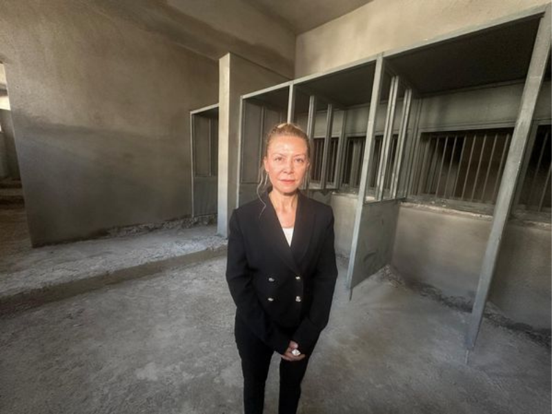 Beş Bloklu Kompleks Müze Ve Kütüphane Olarak Yeni̇den Tasarlaniyor 2
