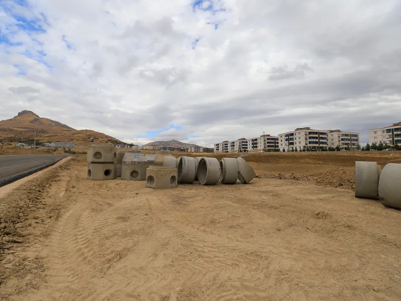 Di̇ski̇ Yetkilileri, Projede