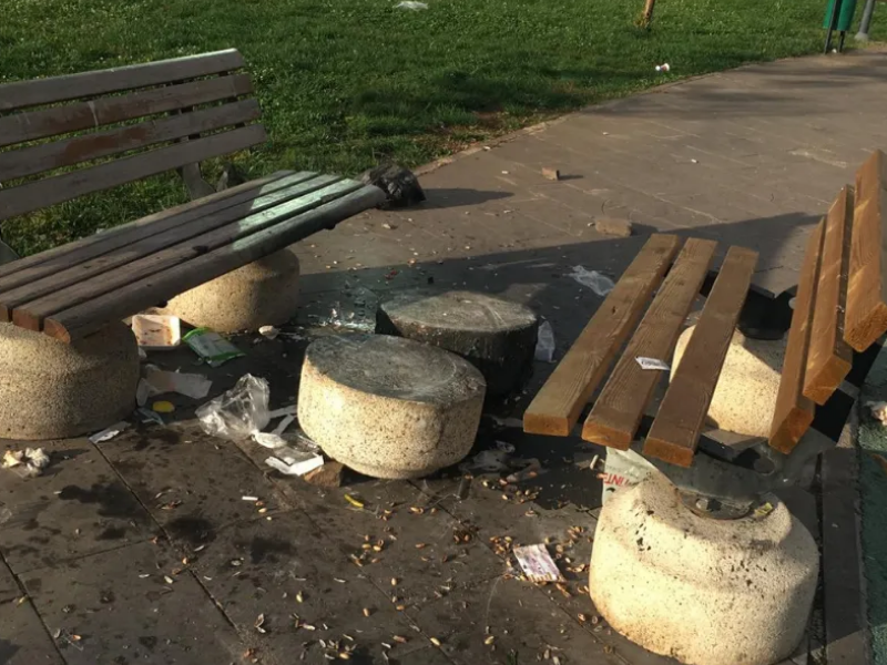 Diyarbakır’da Banklar Kundaklandı3