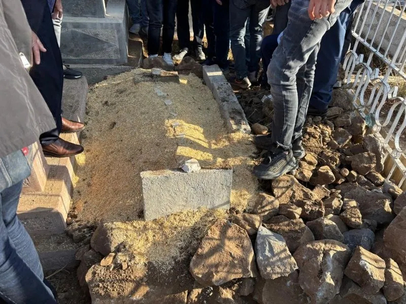 Di̇yarbakir’da Son Yolculuğuna Uğurlandi