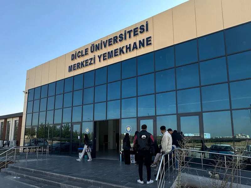 Öğrenciler Memnun