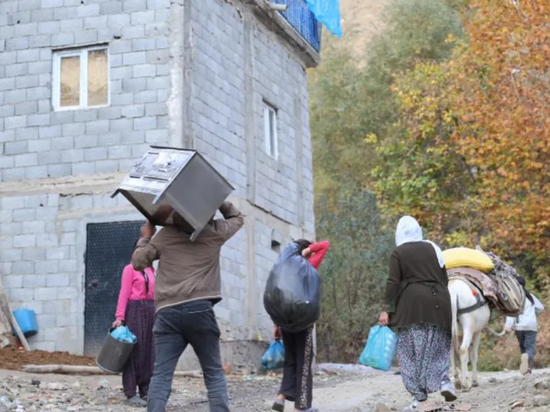 150 Haneli Diyarbakır Mahallesinde Ulaşımda Tek Çare Eşekler2
