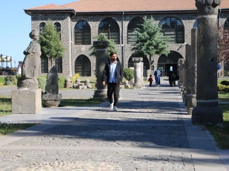 Diyarbakır Müze Bahçesi’nden Roma’ya Yolculuk3