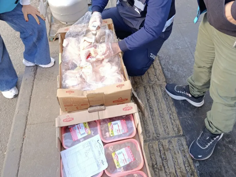 Diyarbakır’da Bozulmuş Gıdalar Toplandı Ve Imha Edildi2