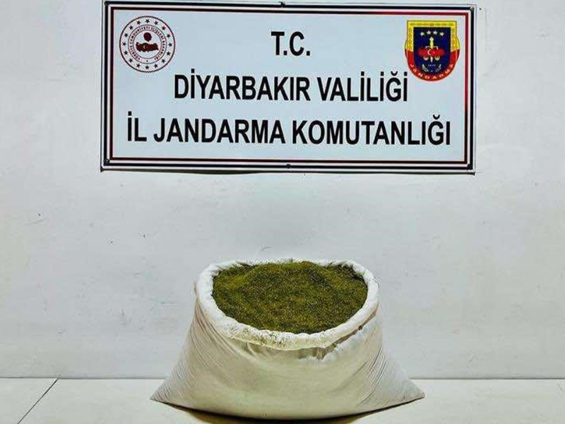 Diyarbakır’da Düzenlenen Operasyonda 73 Kilo Uyuşturucu Ele Geçirildi2