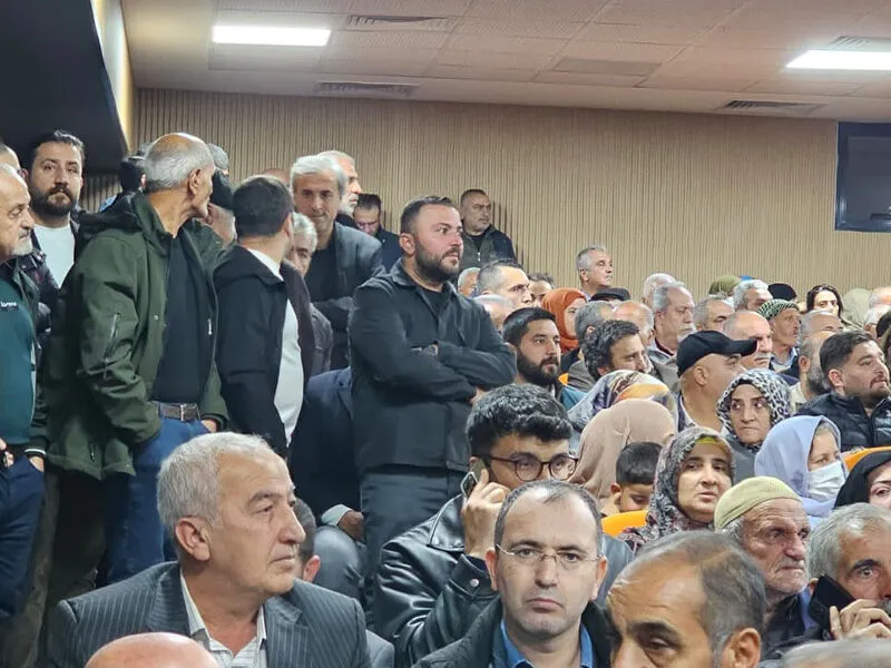 Diyarbakır’da Halk Buluşması Talepler Sıralandı, Mikrofon Durmak Bilmedi3