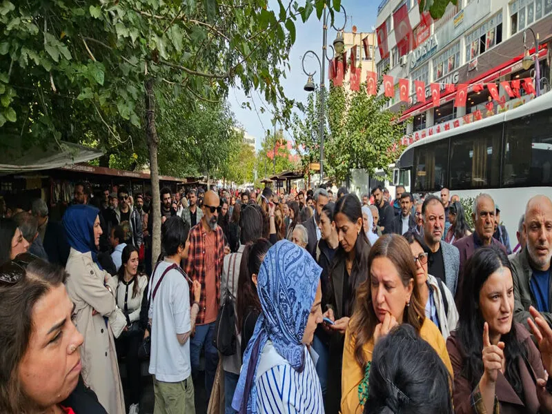 Diyarbakır’da Kadınlar Şiddete Karşı Ses Yükseltti2