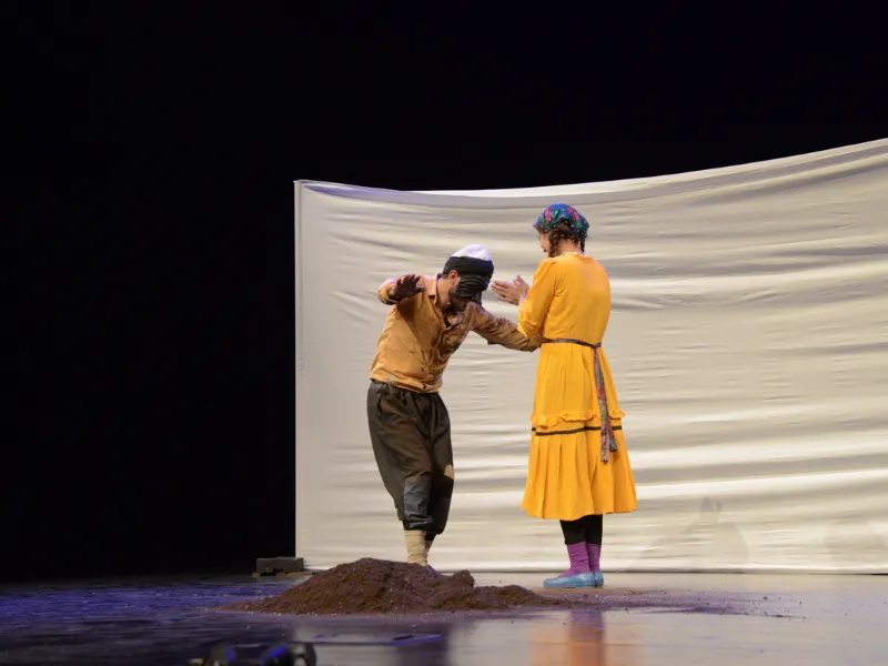 Diyarbakır’da Kürtçe Tiyatro Gösterimleri Başladı2