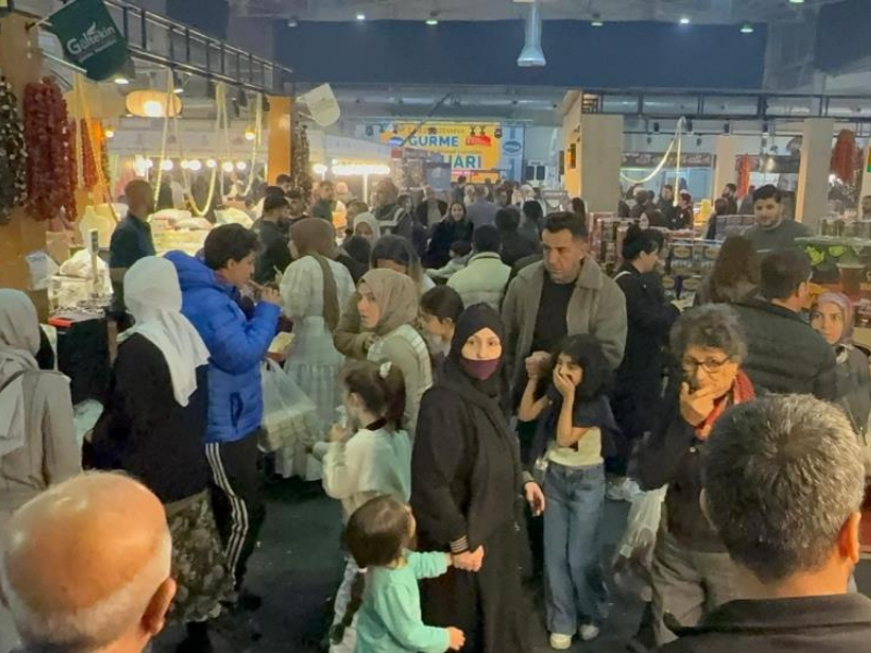 Standlar Dolup Taştı1