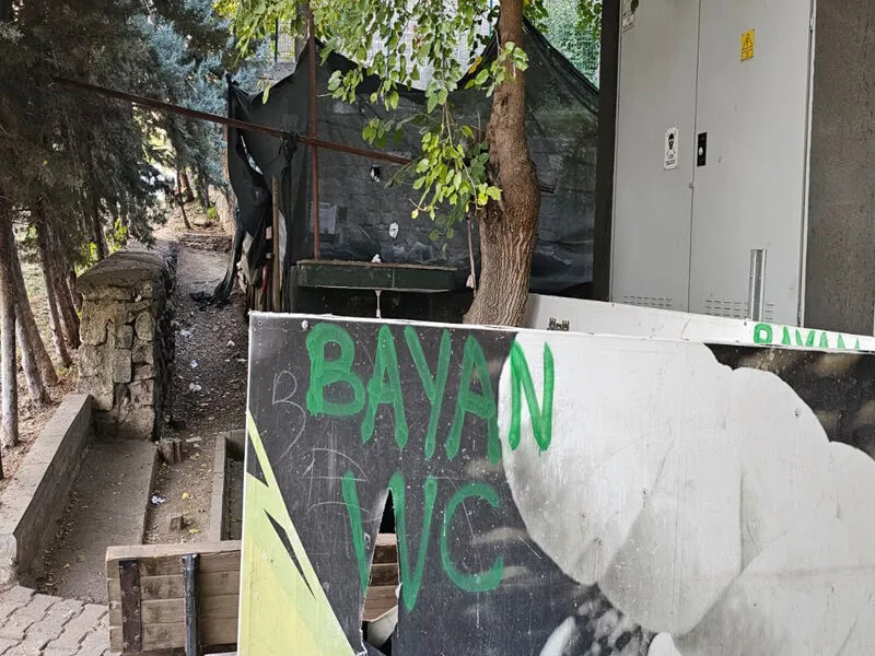 Su Kesintisi Kadın Ve Erkekleri Aynı Tuvaleti Kulanıyor3