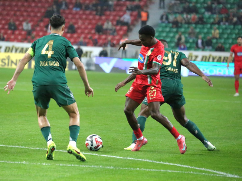 “Taraftarımız Harikaydı, Pes Etmeyeceğiz”