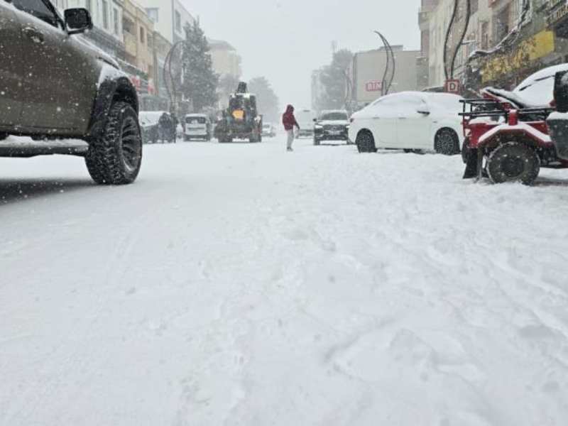 Çermik’te Kış Felaketi Kar Yağışı Hayatı Durdurdu, Sıcaklık 20’Ye İniyor11
