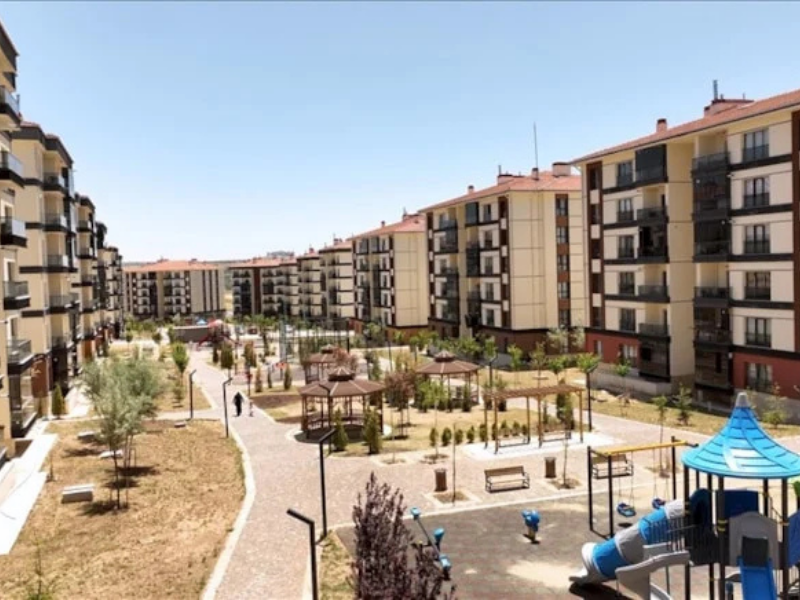 Kamu Görevlisi İmajıyla Dolandırdı