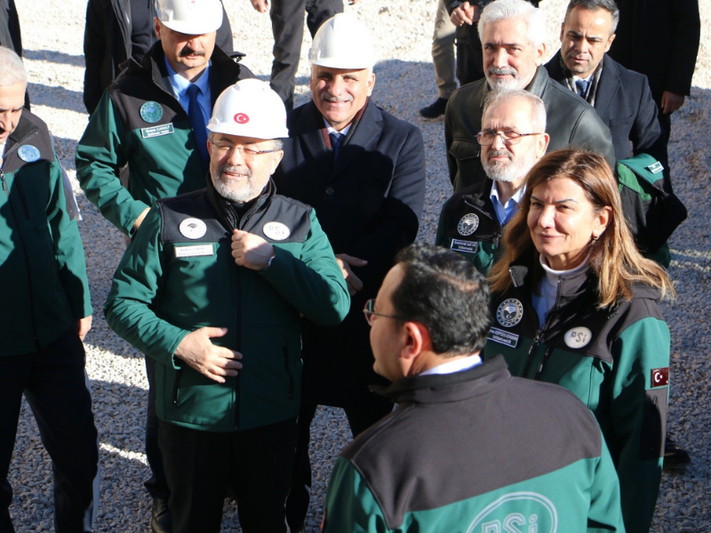 Tünelin Maliyetinin 8,8 Milyar Lira Olduğunu Da Açıkladı.